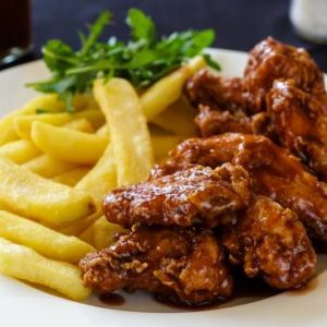 Chicken Wings with Chips (5 Pcs)